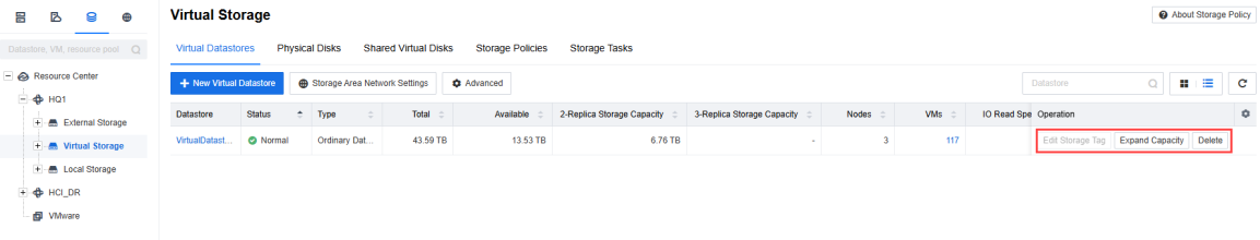 A configuration dialog for creating a VM snapshot, with options for snapshot method, memory data, and description fields.